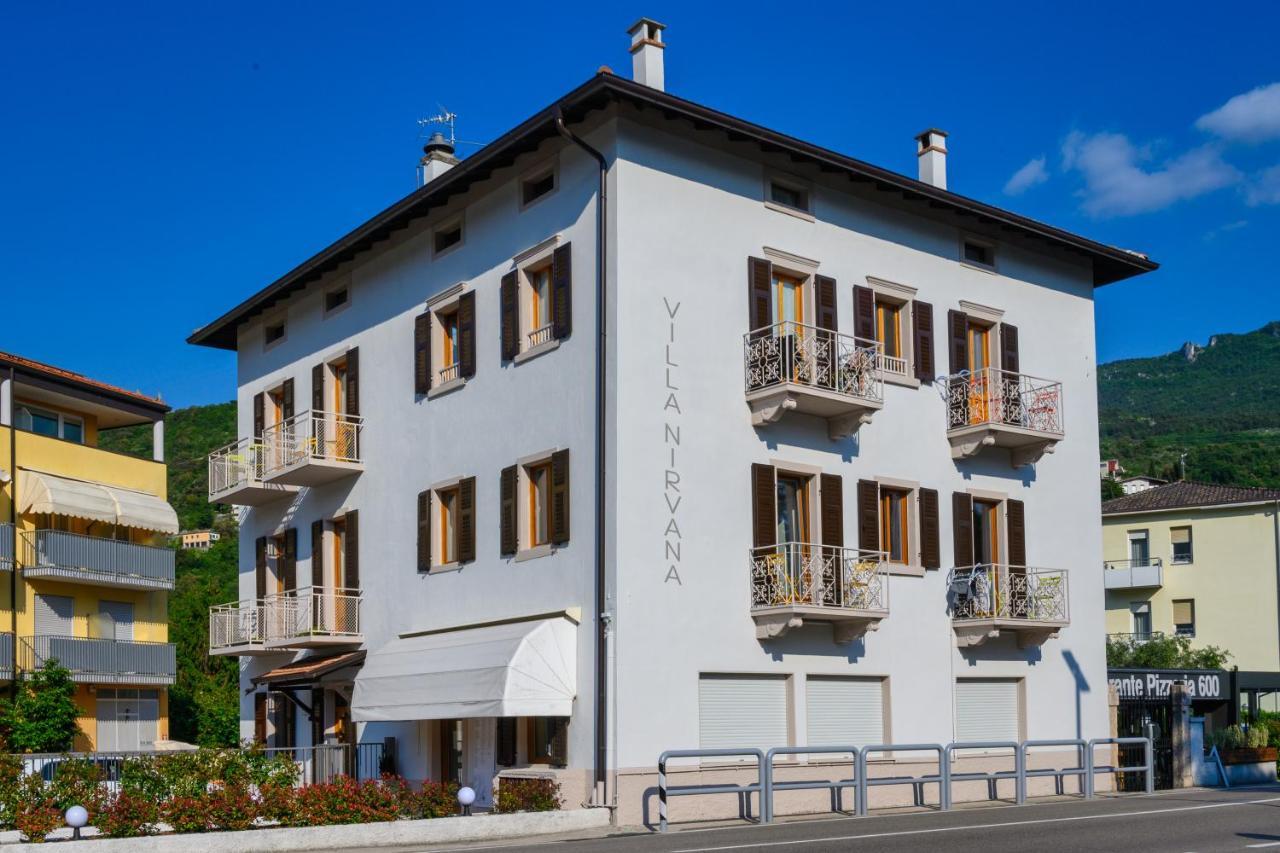 Nirvana Apartments Torbole Sul Garda Kültér fotó